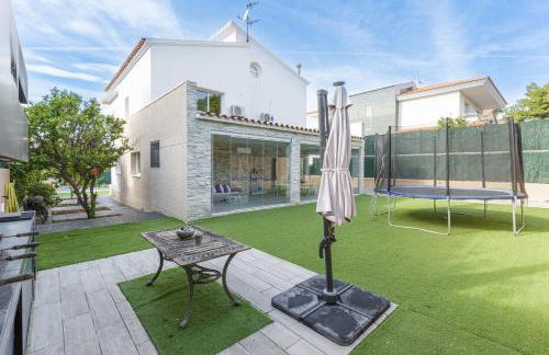 Fantástica casa en alquiler con piscina en Vilanova i la Geltrú - Foto 39