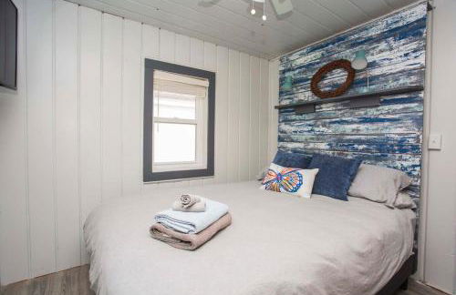 4 Beachfront Cottages - New Bathrooms and Roofs - Foto 22