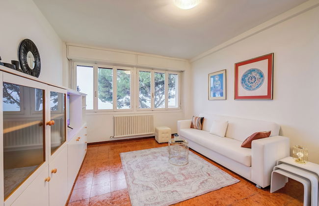 Franka House Terrace Private & Lake View - Photo 12