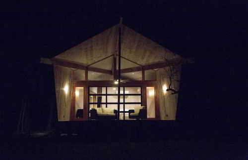 Romantic Cottage Rental on a Beautiful Farm in the Countryside near Austin, Texas - Photo 15