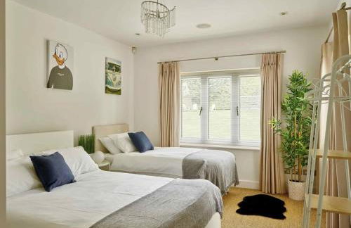 Cheltenham's Most Luxurious House - Beautiful Hot Tub & Indoor Pool - Photo 21