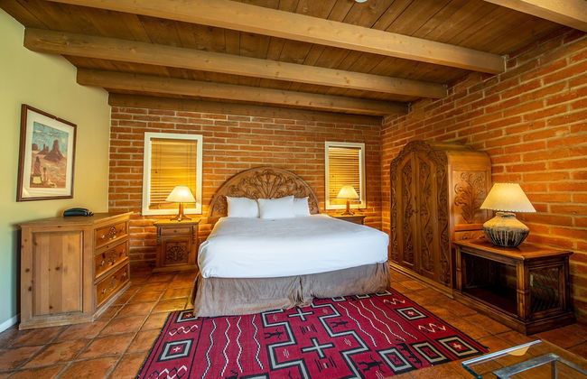 Tanque Verde Ranch - Photo 16