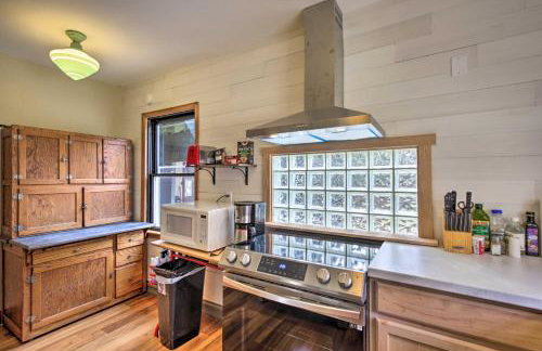 Remote Escape Riverside Home with Scenic Views - Photo 9