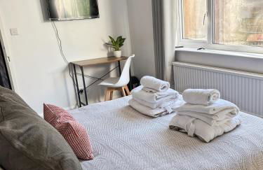 Cozy Hideaway With Hot Tub & Sauna Sleeps 7 - Foto 84