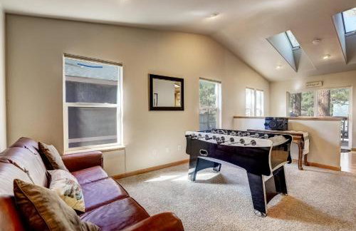 Montgomery Estates Bliss - Hot Tub, Pets, Family Fun! - Foto 43