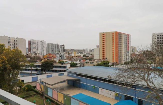 w Modern 2BR With Balcony in Barranco - Foto 13