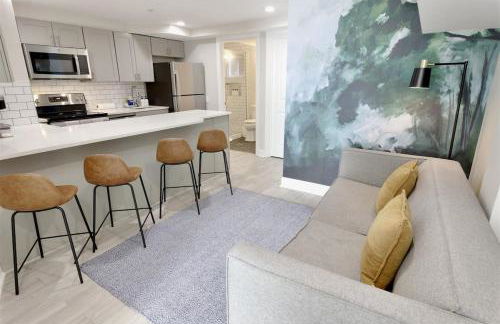 Darling Apartment in Capitol Hill - TWO min to Metro - Foto 4