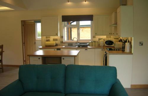 River Lodge Hot Tub Sleeps 6 - Photo 31