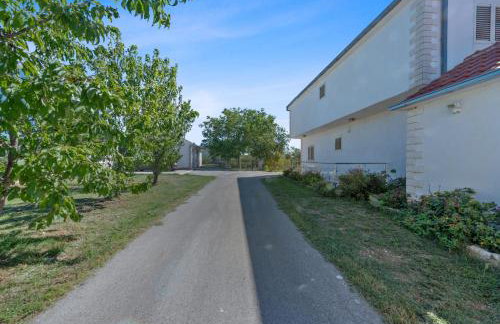 Villa Almas with swimming pool, tennis court, sauna, gym, grill house - Foto 63