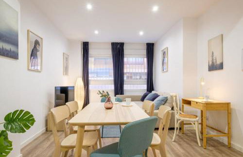 Apartment with Open-air Space - Photo 3