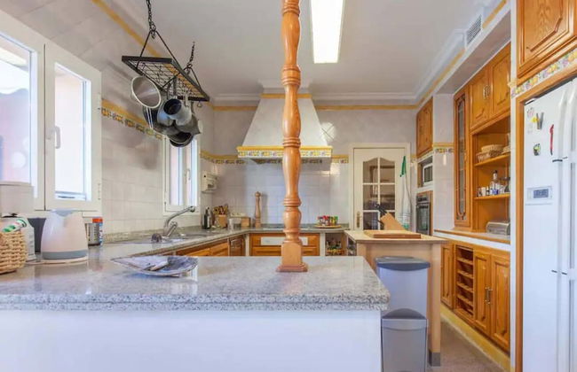 Belvilla by OYO Villa Valencina de la Concepcion - Photo 11