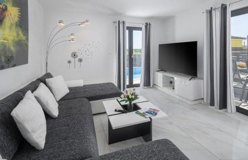 3 Bedroom Amazing Home In Musales - Photo 3