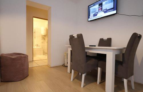 Cozy Apartment at Central Keglić - Foto 10