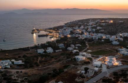 Camvillia Donoussa Village Suites - Photo 59