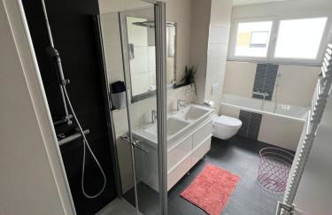 Penthouse-Wohnung - Balkon - Dachterrasse - Zentrum - Foto 25