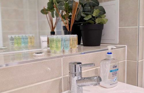 Modern 2-Bed Ground-Floor Flat with Private Terrace - Foto 10