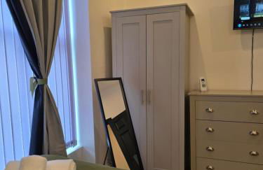 Deluxe 2BR Apartment Near City Center - Sleeps 6 - Foto 61