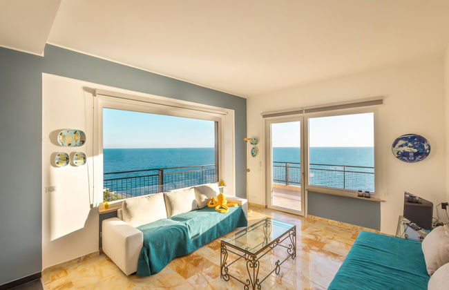 Sky & Sea Apartment by Wonderful Italy - Photo 15