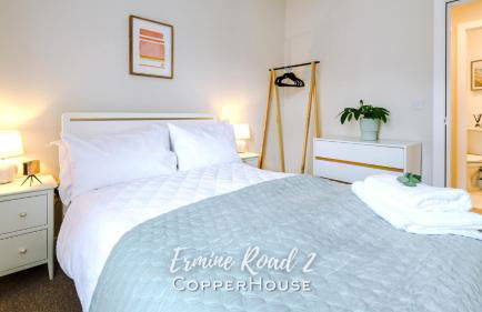 Designer apartments for City Breaks in Chester - Photo 15