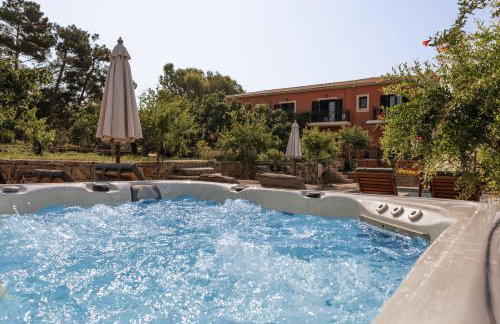 Avra Private Suites - Photo 11