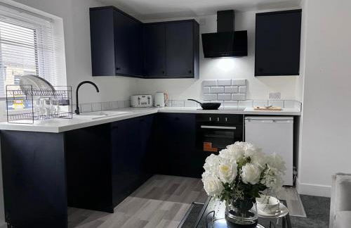 2 Bed apartment Sleeps 3 -Smart Tv -Private garden - Foto 27