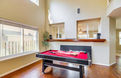 Near Trails, Shops and Eats Spring Home with Pool - Photo 3