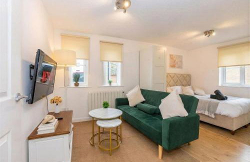 Wembley Studio with Free Parking Near Stadium & Tubes - Foto 8