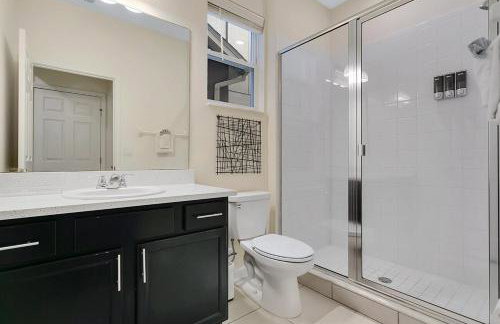 Stylish 5-Bedroom Villa - Perfect Disney Getaway! - Foto 23