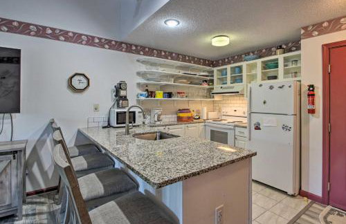 Resort Condo with Lake and Pool about 5 Mi to Flume Gorge! - Foto 11