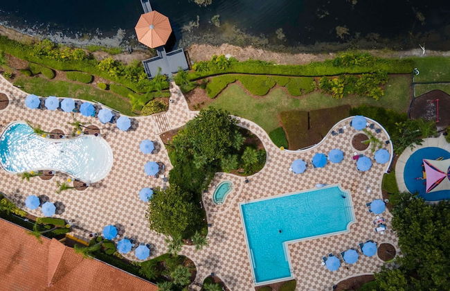 Family 3BR Oasis for 6 With Private Pool - Foto 77