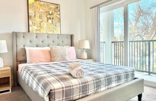 Luxury 1B1B with Balcony Downtown 542Blvd208 - Foto 3