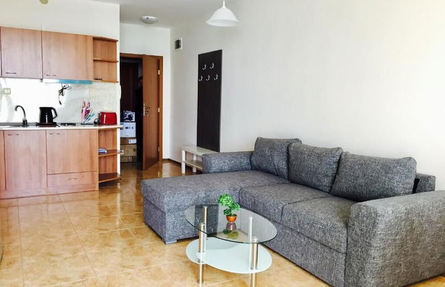 Aheloy Palace Apartments - Photo 14