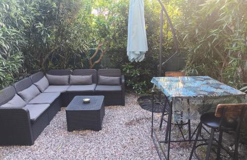 Home2Sea - Piscine, Jardin, studio cabine, 1 canapé lit convertible 2 ADULTES, 1 lit superposé triple 3 ENFANTS ou ADOS - Foto 16