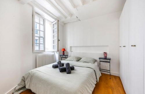 Havre de paix au cœur de Paris avec Notre-Dame - Foto 8