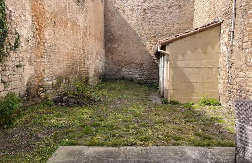 Appartement rénové - wifi - jardin - centre de Niort - Foto 17