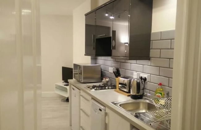 SHQ Apartments - Photo 47