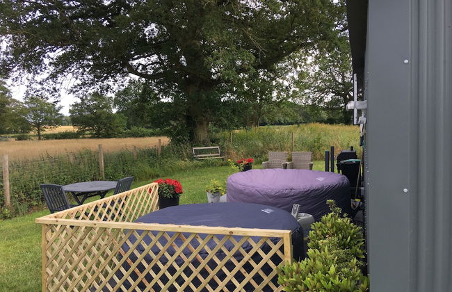 Charming Luxurious Rural Shepherds Hut - Foto 17