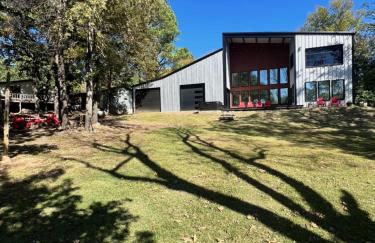 Lakefront-Private Dock-Lakeview-Sleeps 22 plus - Foto 10