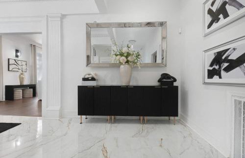 Family-Friendly 5BR | Sleeps 15 | 3 mins Downtown! - Foto 49