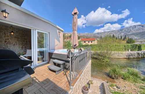 Holiday Home Žrnovnica - Photo 1