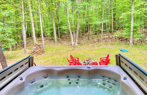 Adirondack Mountain Cabin with Hot Tub, Near Whiteface, Lake Placid, Fire Pit, Game Rm - Foto 3