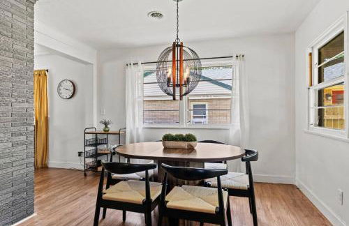 Entertainment Haven w Firepit, Games & Fenced Yard - Foto 37