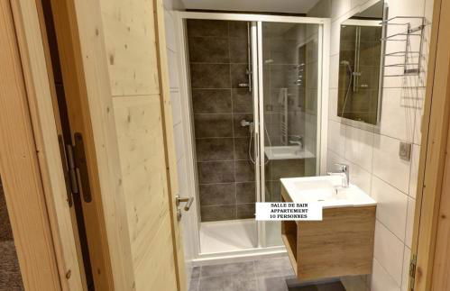 Chalet Beausoleil 4 étoiles - jacuzzi - au pied des pistes - domaine les sybelles - Photo 23