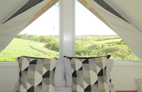 Private Double Room and Ensuite in Historic Cornish Cottage - Photo 17