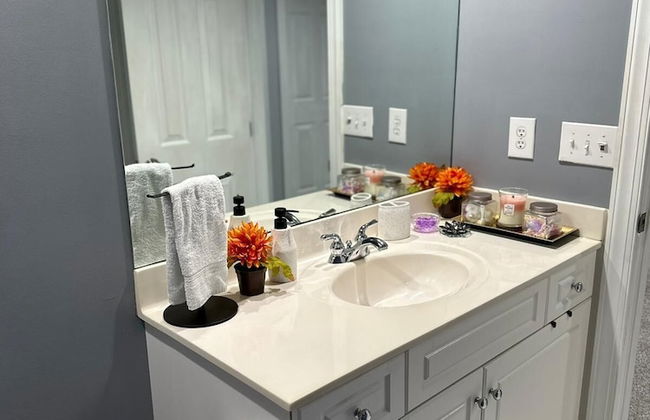 Kosmos Rentals - Photo 12