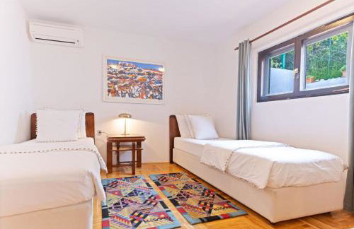 Quiet Villa near Split, Heated Pool, View, Nature - Foto 19