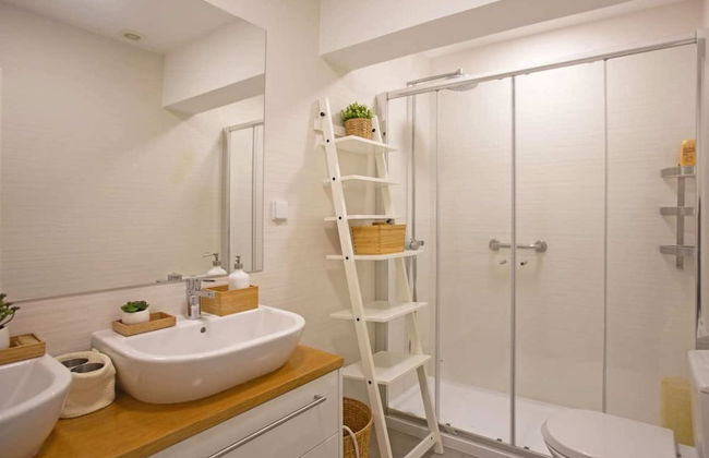 Magnificent 1 Bedroom Apartment With Views Over The Ocean - Foto 10