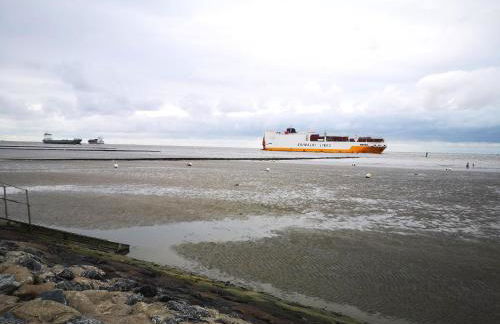 Comfort Steps From the North Sea - Foto 37