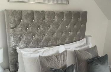 Elegant home for your relaxation - Photo 1