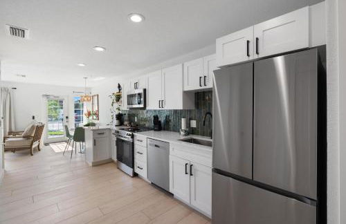 Heat of Siesta Village Walk to Beach w heated Pool - Foto 11